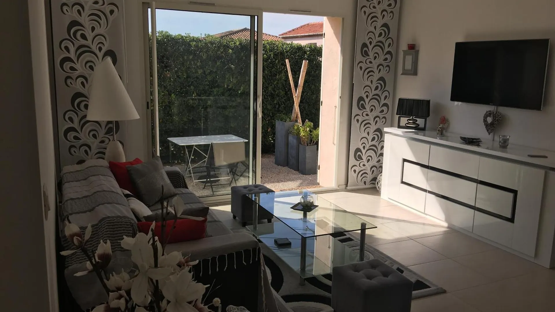 Les Lones Avec Jardin location